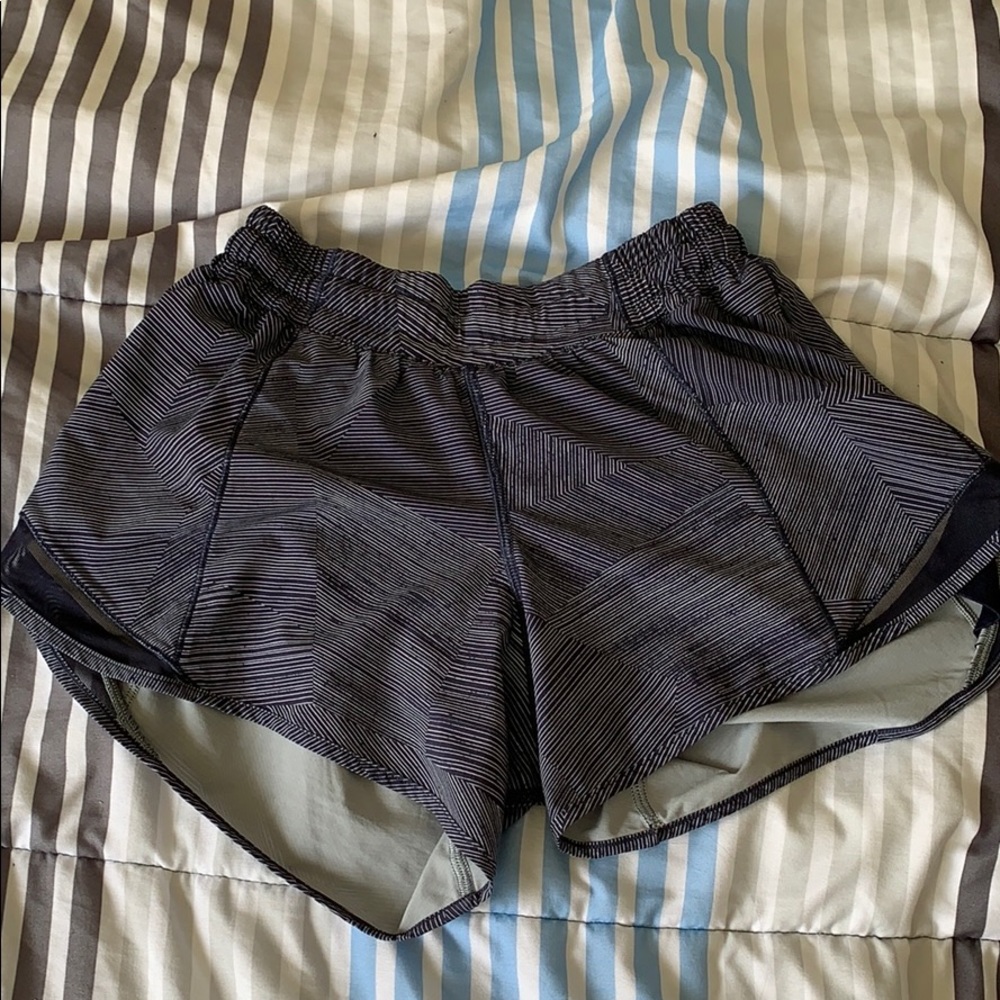 EUC lululemon hotty hot shorts tall